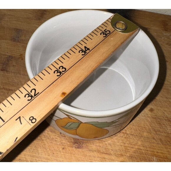 Danks Pear Design Porcelain Bowl - Picture 3 of 4